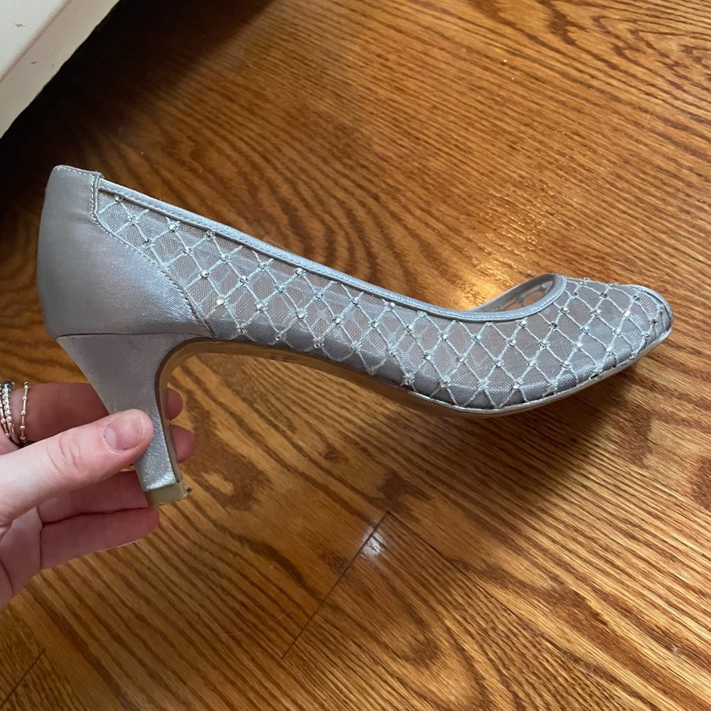 Adrianna Papell heels